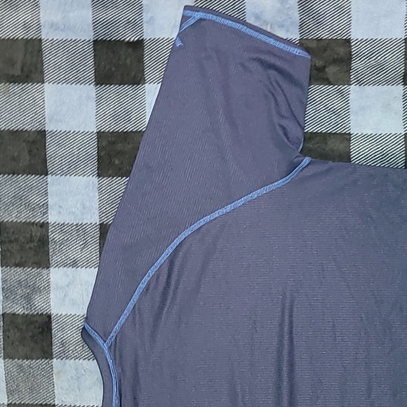 Vintage. 90's. NIKE. Sphere-dry. Tee-shirt size Large. Like-new - Picture 14 of 15